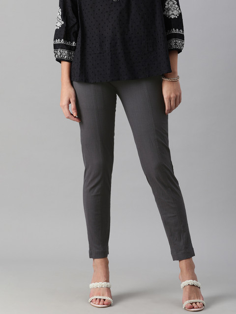 

ETIQUETTE Women Grey Solid Slim Fit Cigerette Trousers