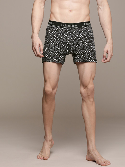 

Calvin Klein Underwear Men Black & White Printed Slim Fit Boxer- NB1525UYD