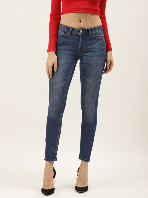 

Malachi Women Blue Skinny Fit Light Fade Stretchable Cropped Jeans