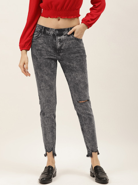 

Malachi Women Black Pure Cotton Skinny Fit Slash Knee Stretchable Cropped Jeans