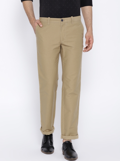 

Indian Terrain Men Khaki Solid Kansas Regular Fit Flat-Front Trousers