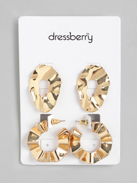 

DressBerry Set of 2 Gold-Plated Hammered Earrings