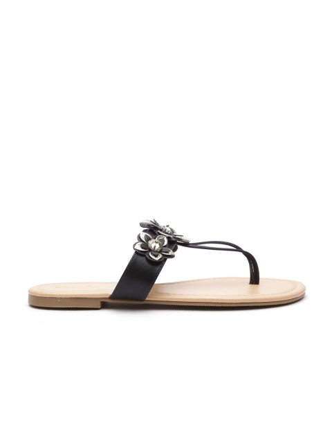 

Qupid Women Black & Gold-Toned Embellished Flats