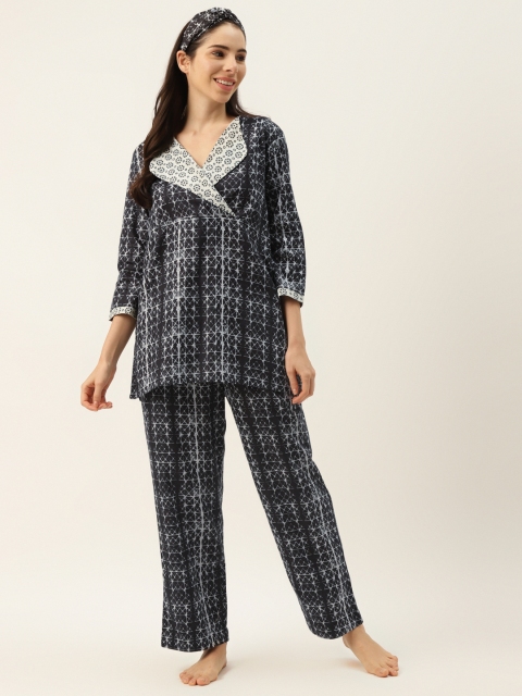 

DREAMSS BY SHILPA SHETTY Women Black & White Printed Night suit