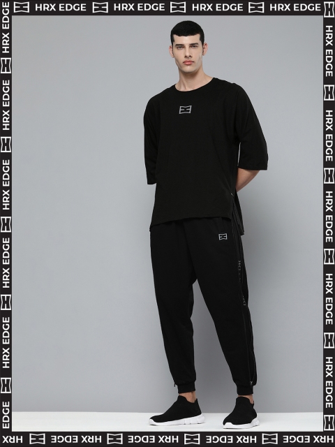 

HRX By Hrithik Roshan EDGE Lifestyle Men Jet Black Bio-Wash Solid T-shirts