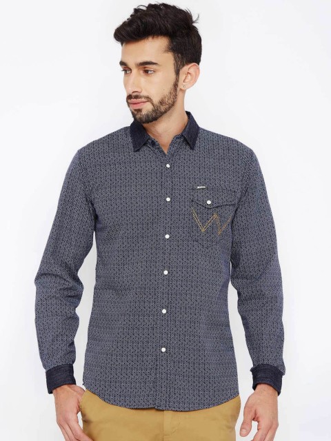 

Wrangler Men Navy Blue Printed Casual Shirt