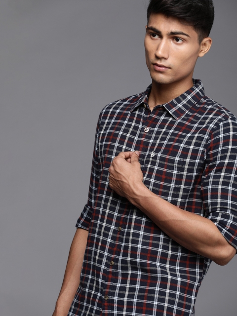 

WROGN Men Navy Blue Slim Fit Checked Casual Shirt