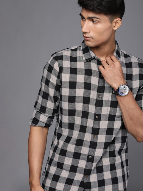 

WROGN Men Off White Slim Fit Buffalo Checks Casual Shirt