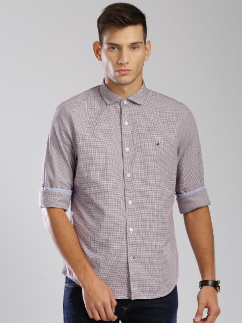 

Tommy Hilfiger Men Navy Regular Fit Checked Casual Shirt, Navy blue
