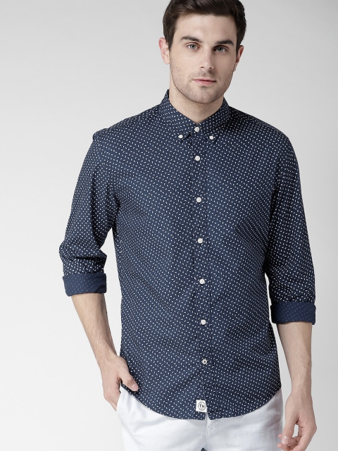 

Tommy Hilfiger Men Navy Blue Custom Fit Printed Casual Shirt