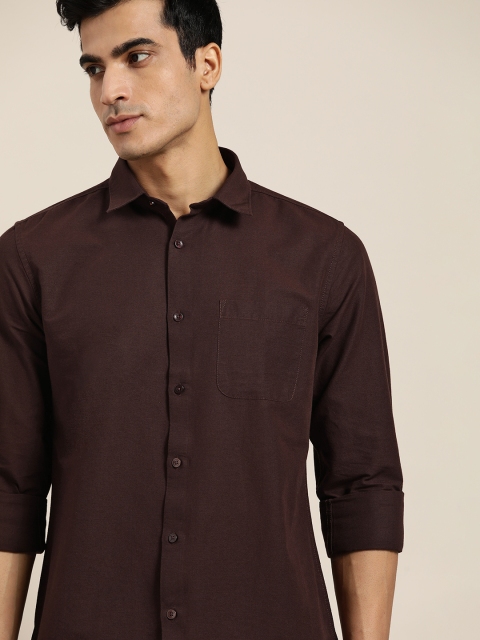 

INVICTUS Men Coffee Brown Solid Slim Fit Pocket Casual Shirt