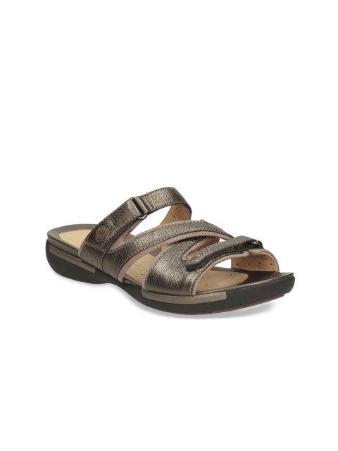 

Clarks Women Brown Leather Flats