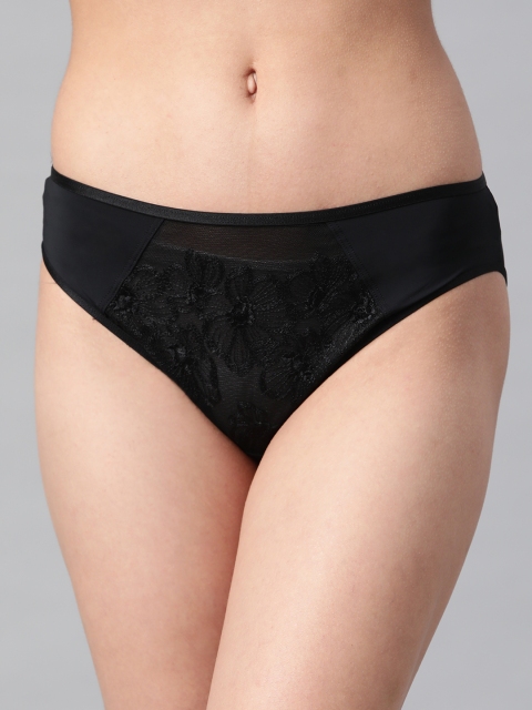 

Marks & Spencer Women Black Lacy Briefs