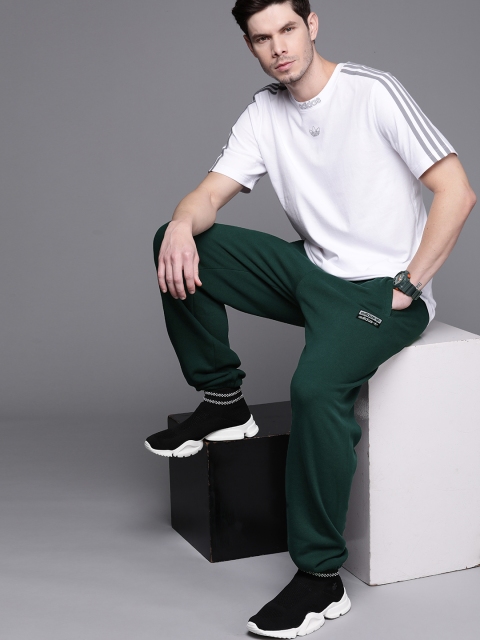 

ADIDAS Originals Men Green Pure Cotton Regular Fit R.Y.V. Cuffed Sweat Joggers