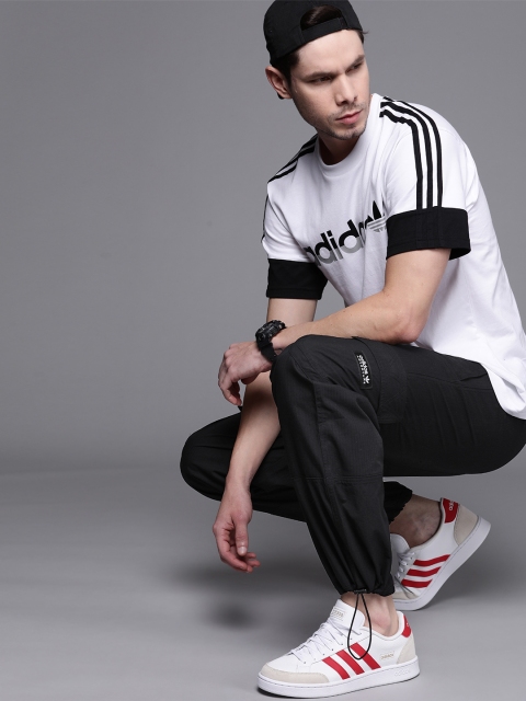 

ADIDAS Originals Men Black Pure Cotton Regular Fit ADVENTURE Cargo Joggers
