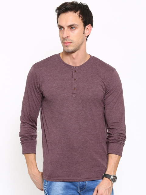 

HIGHLANDER Men Burgundy Solid Henley T-shirt