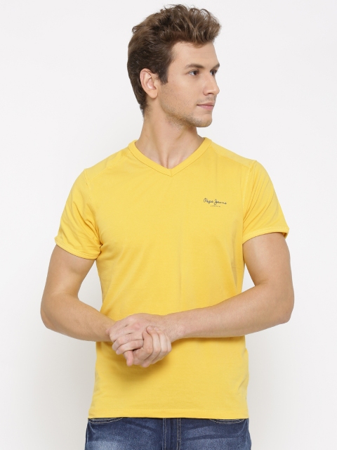 

Pepe Jeans Men Yellow T-Shirt