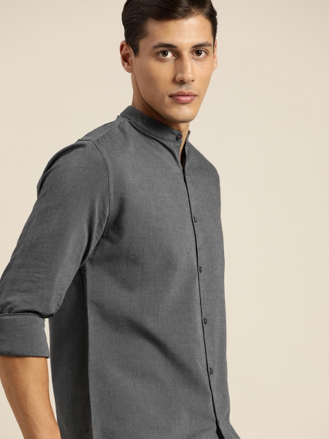 

INVICTUS Men Charcoal Grey Pure Cotton Slim Fit Casual Shirt