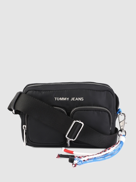 

Tommy Hilfiger Women Black Solid Waist Pouch