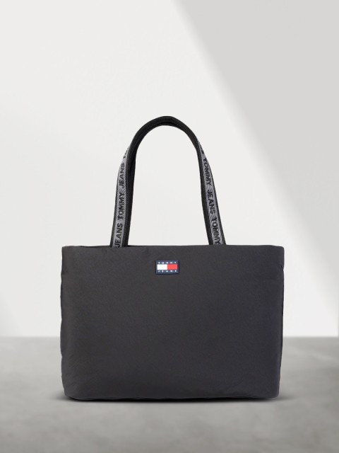 

Tommy Hilfiger Black Solid TJW NYLON Oversized Shopper Tote Bag