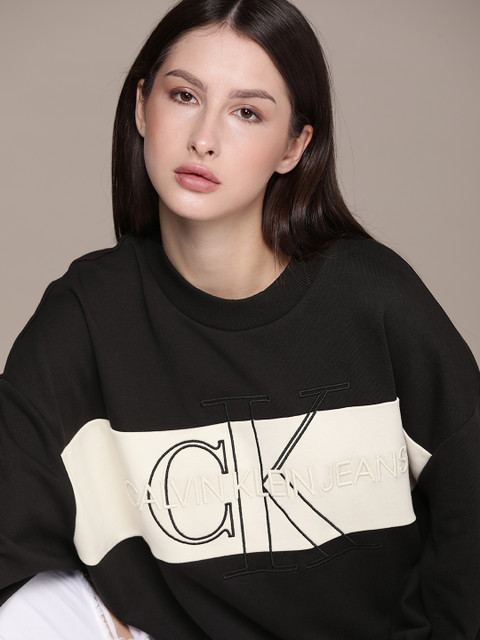 

Calvin Klein Jeans Women Black & Off White Colourblocked Sweatshirt