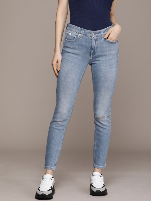 

Calvin Klein Jeans Women Blue Skinny Fit Slash Knee Light Fade Stretchable Jeans