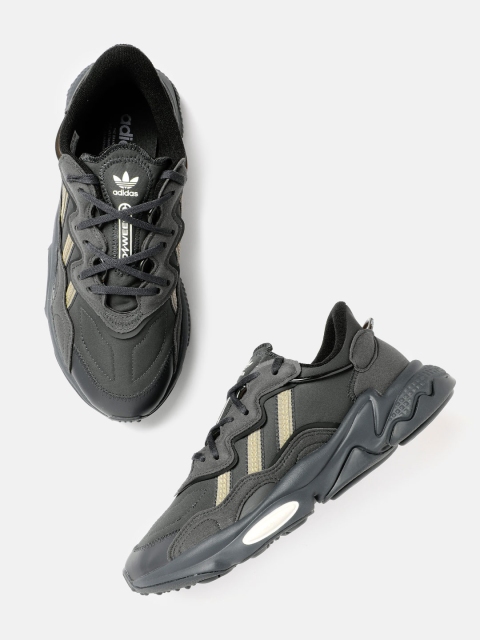 

ADIDAS Originals Men Black Ozweego Sneakers
