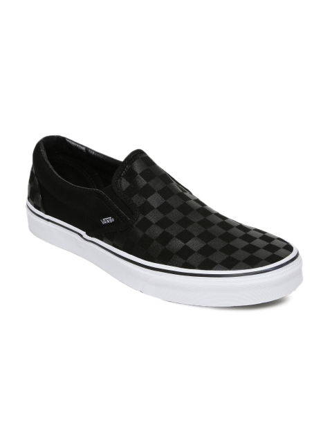 

Vans Men Black Checked Slip-On Sneakers