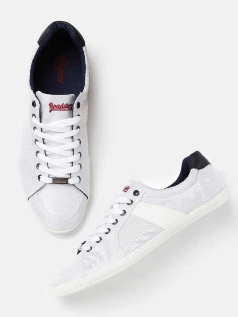 

Roadster Men White Solid Regular Sneakers