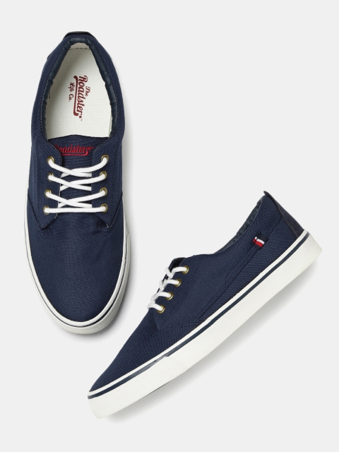 

Roadster Men Navy Sneakers, Navy blue