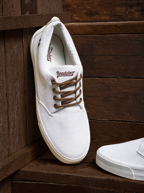 

Roadster Men White Sneakers