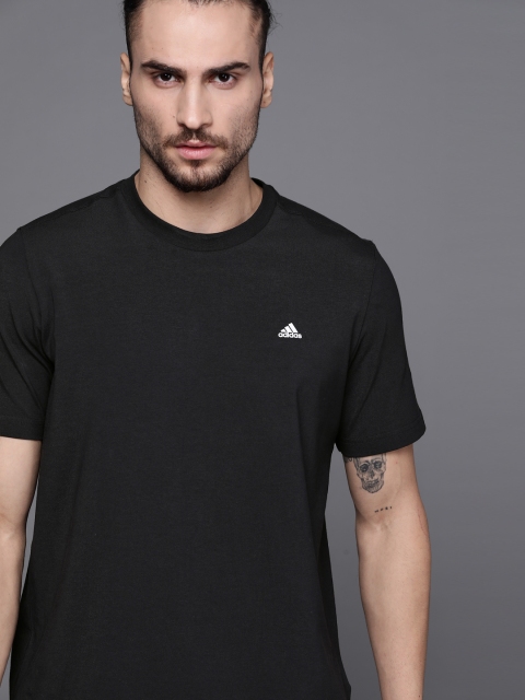 

ADIDAS Men Black Solid FI ST T-shirt