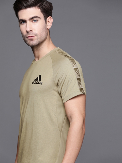 

ADIDAS Men Olive Green Solid Outdoor T-shirt