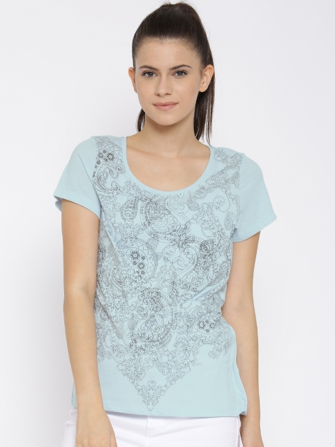 

Vero Moda Powder Blue Paisley Print T-shirt