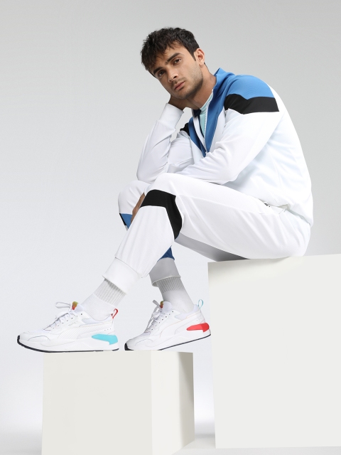 

Puma Unisex White Sneakers