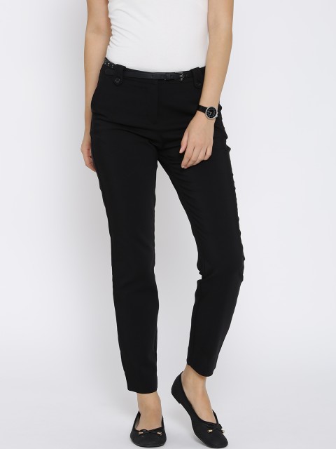 

Vero Moda Women Black Solid Regular Fit Flat-Front Trousers