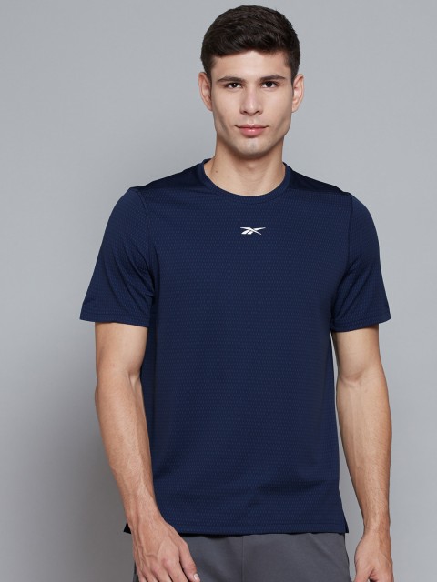 

Reebok Men Navy Blue Solid TS Carat Tech Slim Fit Sweatshift MOVE Training T-shirt