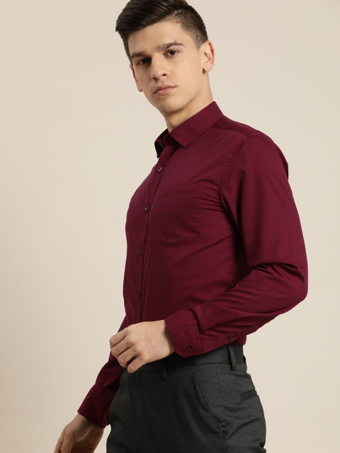 

INVICTUS Men Maroon Solid Slim Fit Cotton Formal Shirt