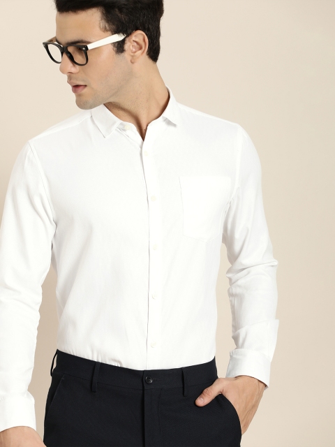 

INVICTUS Men White Self Designed Slim Fit Semiformal Shirt