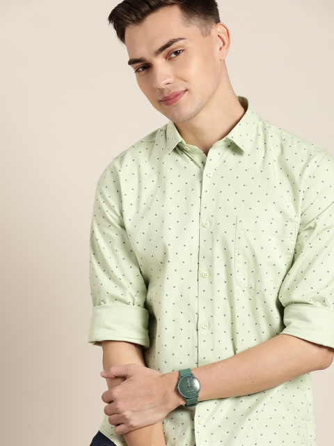 

INVICTUS Men Green Pure Cotton Slim Fit Printed Casual Shirt