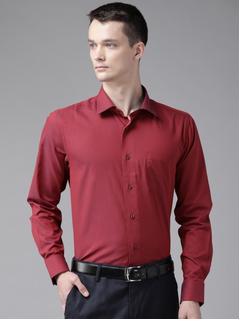 

Blackberrys Men Maroon Slim Fit Solid Opaque Formal Shirt