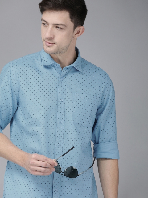 

Blackberrys Men Blue Slim Fit Printed Casual Shirt