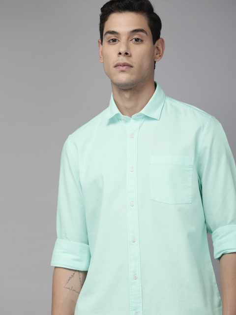 

Blackberrys Men Green Solid Slim Fit Casual Shirt