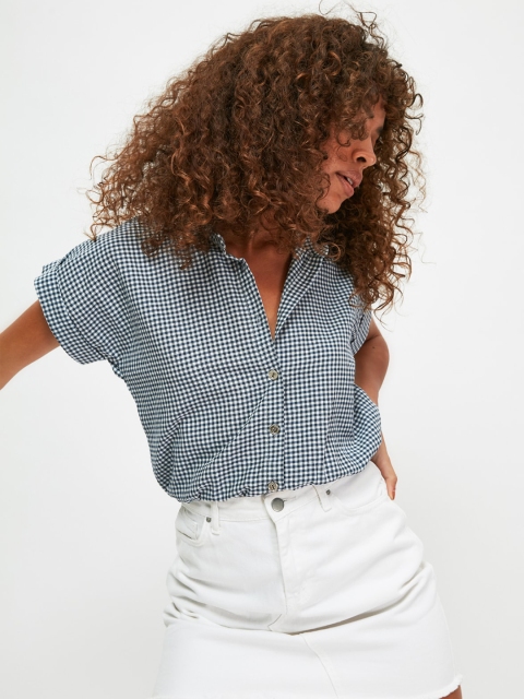 

Trendyol White Navy Checked Extended Sleeves Shirt Style Top