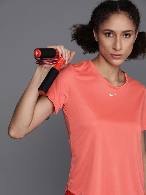 

Nike Women Peach Coloured Solid Dri-FIT One Standard Fit Short-Sleeve T-Shirt