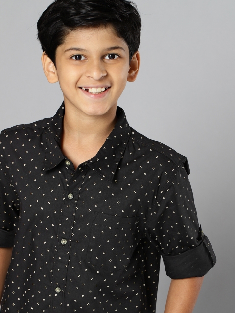 

YK Boys Black & Beige Micro Ditsy Printed Pure Cotton Opaque Casual Shirt