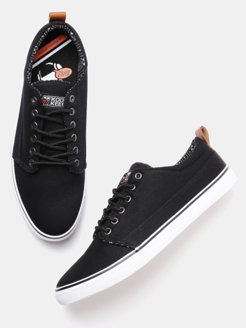 

Kook N Keech Men Black Solid Sneakers