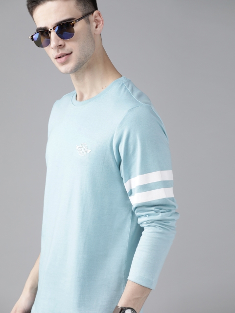 

Roadster Men Blue T-shirt