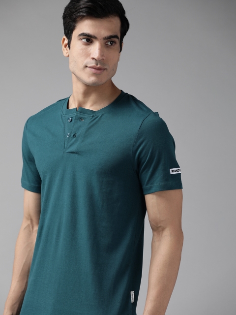 

Roadster Men Teal Green Solid Cotton Henley Neck T-shirt