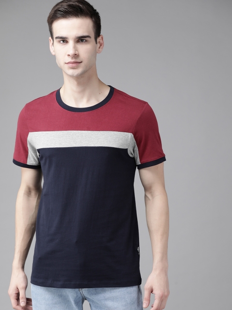 

Roadster Men Maroon & Navy Blue Cotton Colourblocked T-shirt